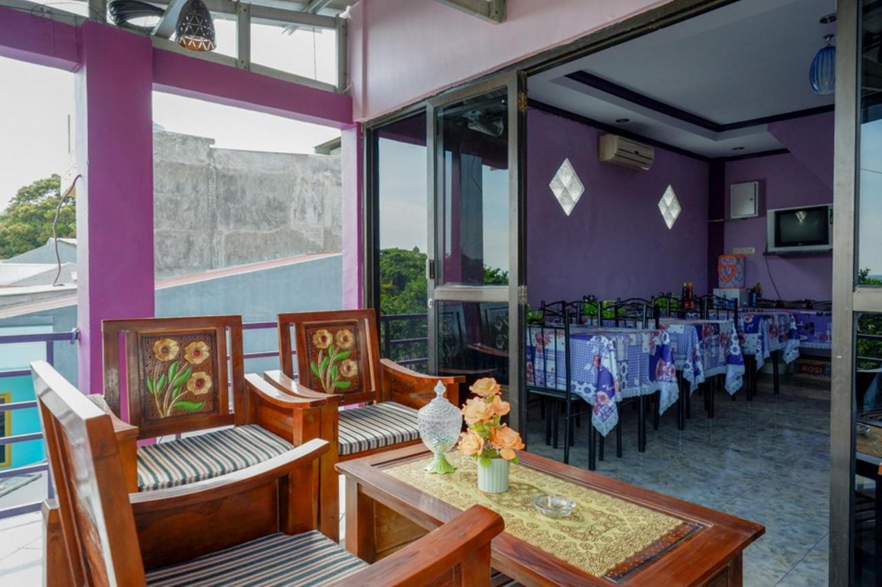 Reddoorz @ Hotel Aulia Majene Екстер'єр фото