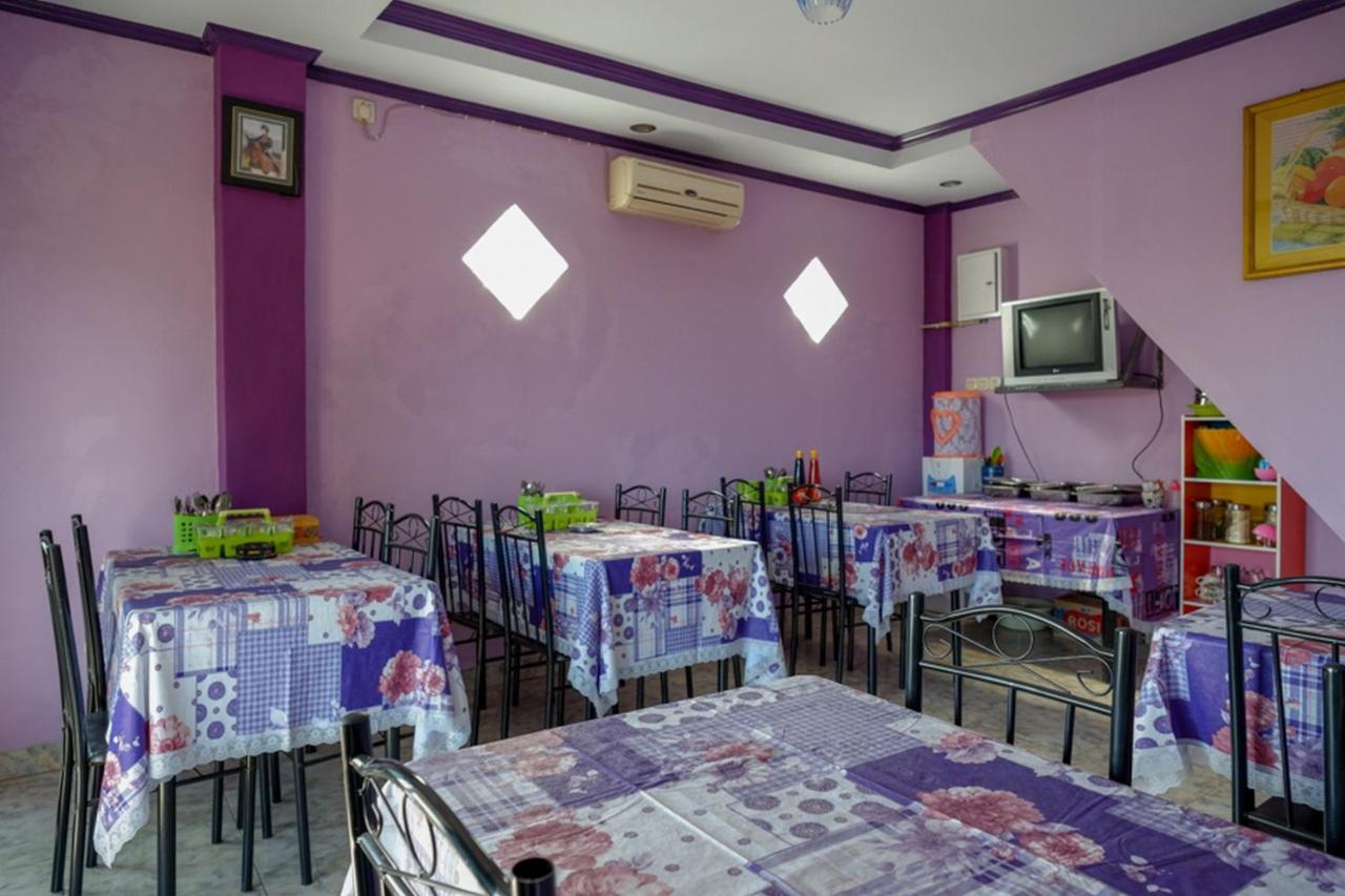 Reddoorz @ Hotel Aulia Majene Екстер'єр фото